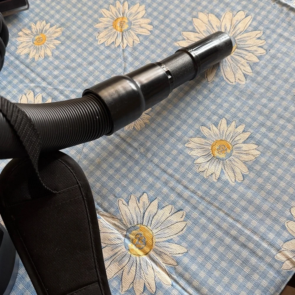 EUC~Oreck Black Handheld Vacuum W/Attachments/Filter Bag & Instruction Manual - Picture 6 of 14